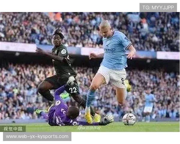 南安普敦客场大胜，积分逼近中游，南安普敦市