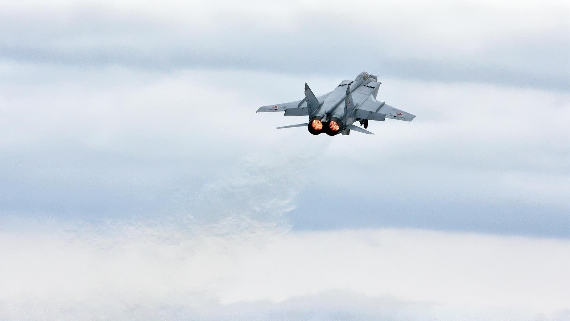 开云官网登录-地方篮球发展研讨会召开探讨联赛结构改革与青训机制升级，篮球联赛简介