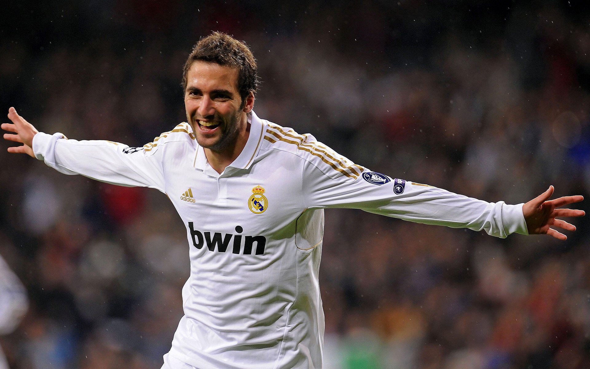 赫梅列夫斯基技术细腻全程控制，梅赫里斯